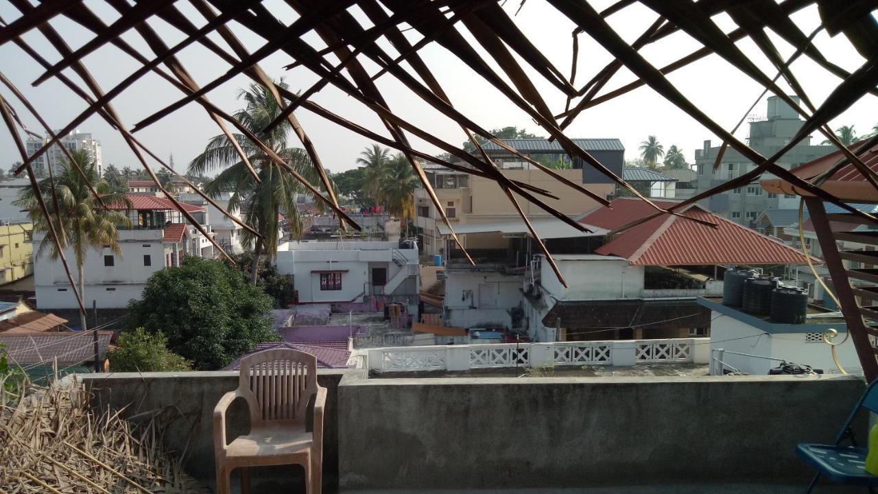 Adams Wood House Ayurveda Homestay Kochi Buitenkant foto