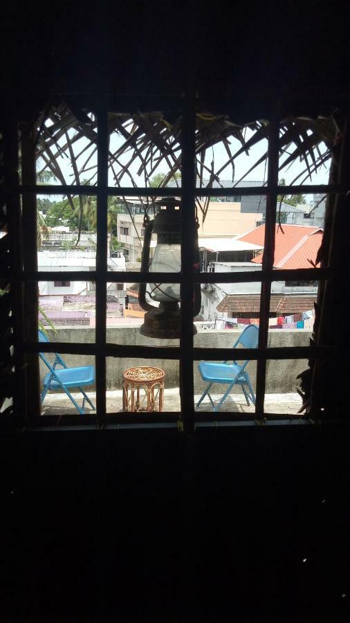 Adams Wood House Ayurveda Homestay Kochi Buitenkant foto
